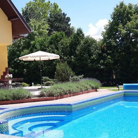 Hannabella Apartmanház Zamárdi Exterior foto