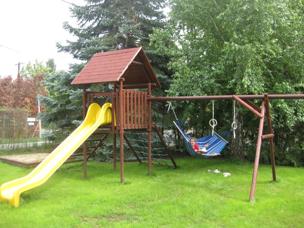 Hannabella Apartmanház Zamárdi Exterior foto