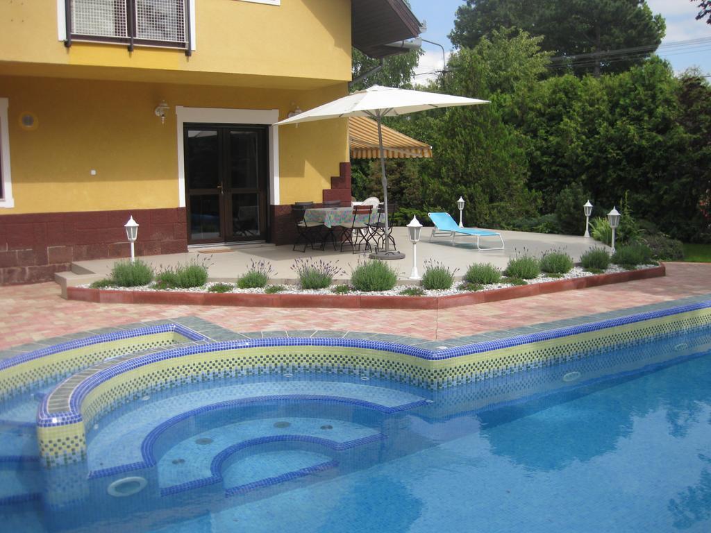 Hannabella Apartmanház Zamárdi Exterior foto