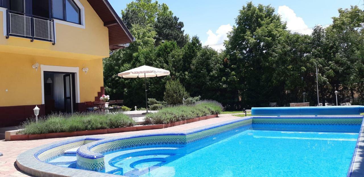 Hannabella Apartmanház Zamárdi Exterior foto